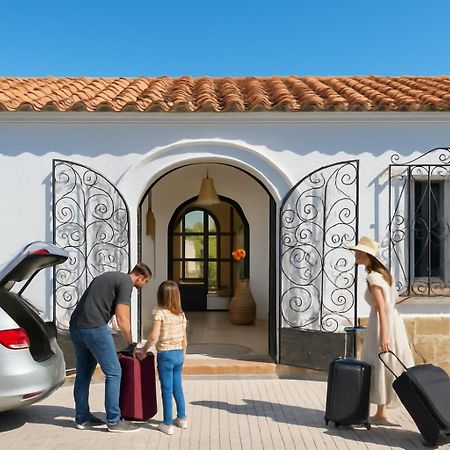 Calma Azul - 3Br - Terrace & Beach - Ac Wifi - 8 Guests カンブリルス エクステリア 写真
