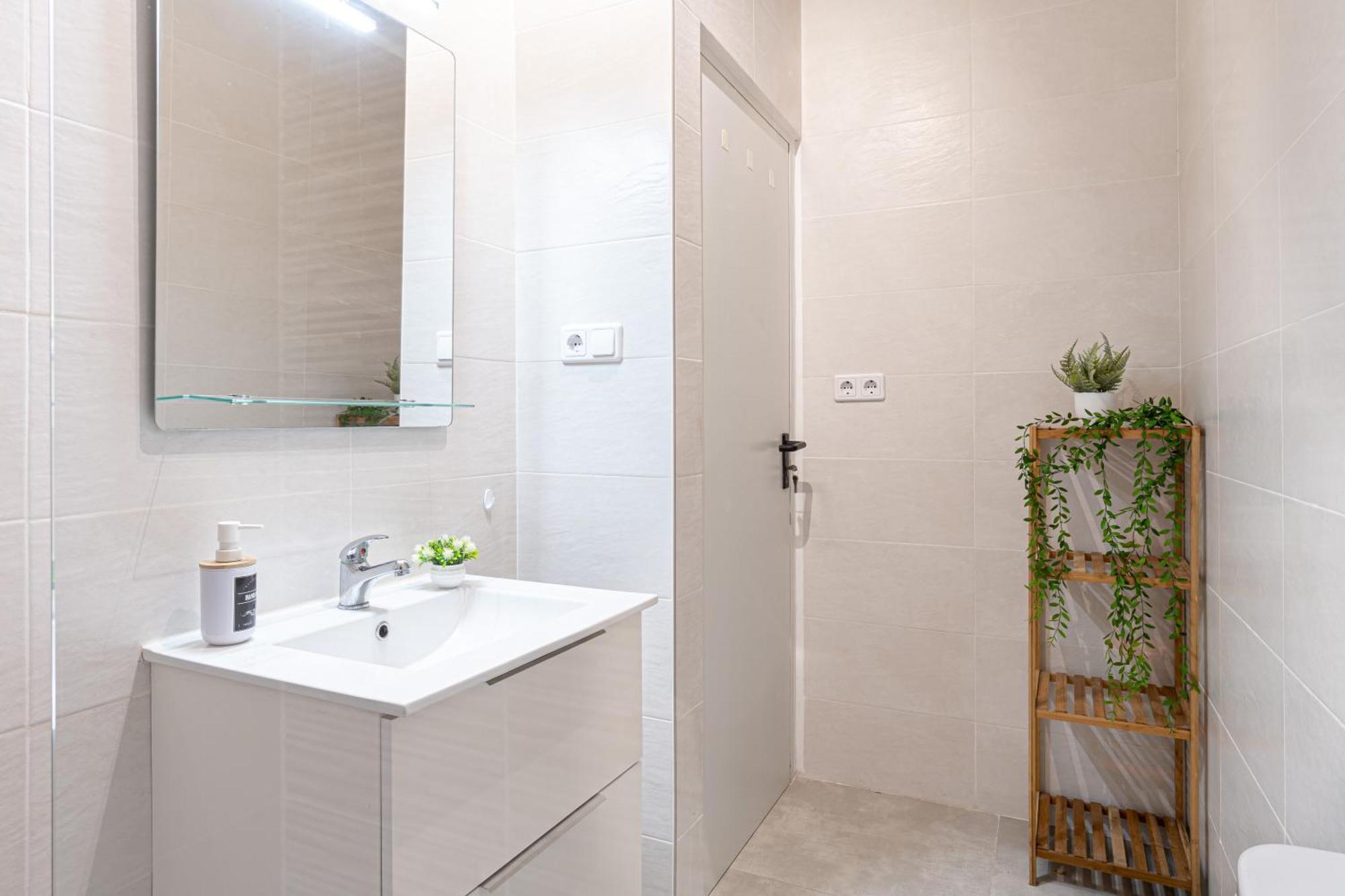 Calma Azul - 3Br - Terrace & Beach - Ac Wifi - 8 Guests カンブリルス エクステリア 写真